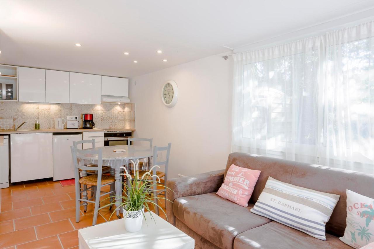 L'Olivier - Climatise Appartement 4 Pers Plus Bebe - 2 Pieces Proche Mer Saint-Raphael (Var) Exterior photo